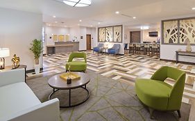 Best Western Green Oaks Inn